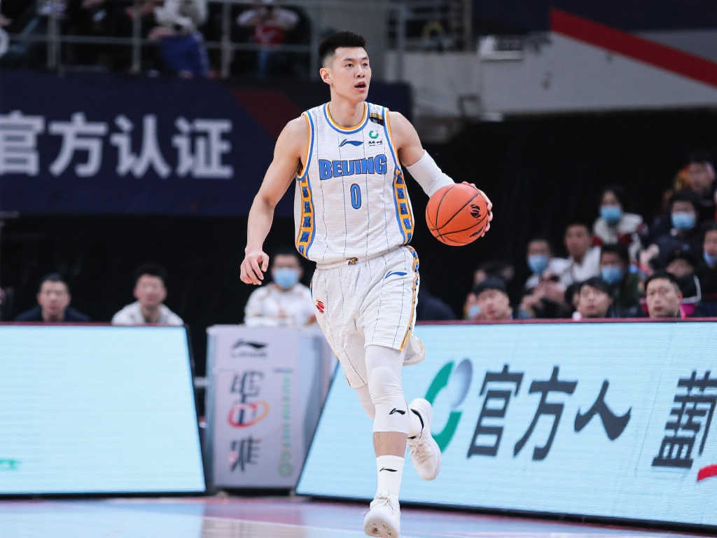 杨鸣急需之人!北京中锋13+10力克广厦,翟晓川公开点赞 杨鸣急需之人!北京中锋13+10力克广厦,翟晓川公开点赞